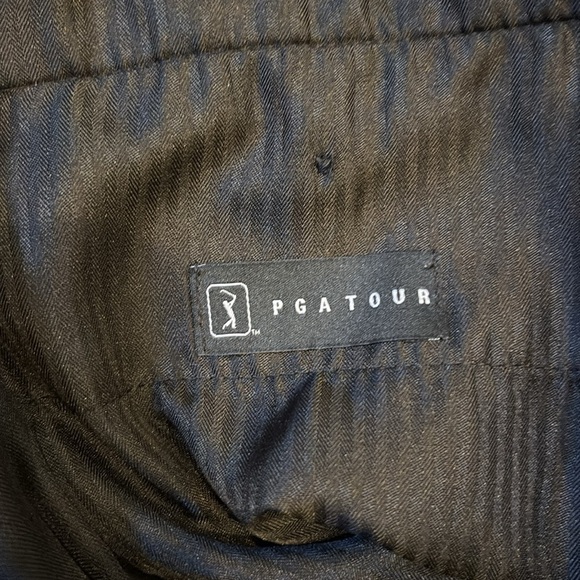 PGA Tour Men's black golf Flat Front Shorts - Picture 2 of 3